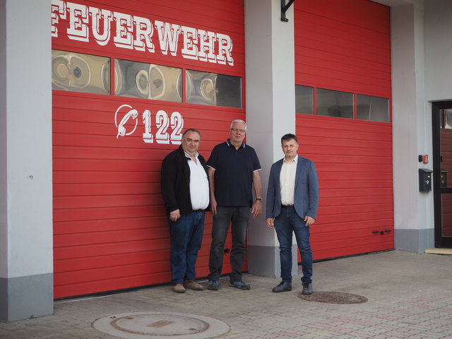 Franz Hauer (RLH Absdorf-Ziersdorf), Architekt Peter Wenzel und Reinhard Hengst (Firma Hörmann) | Foto: Raiffeisen-Lagerhaus Absdorf-Ziersdorf