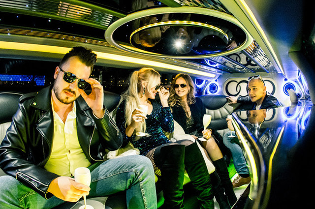 Like a Rockstar - Deluxe Limousine Foto:  © Johann Paul SCHMIDT Photography