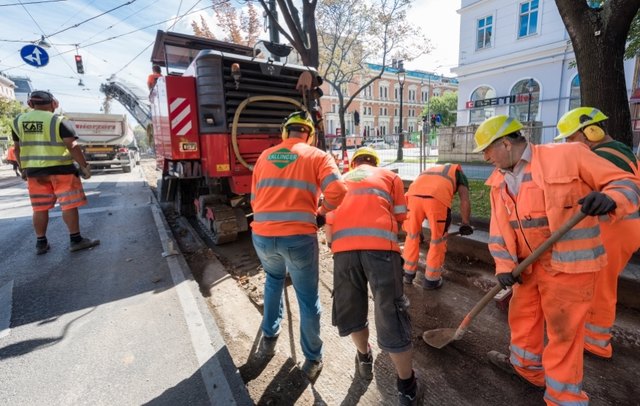 Im Vorjahr wurden die Gleise zwischen Schottentor und Börse erneuert. | Foto: Manfred Helmer