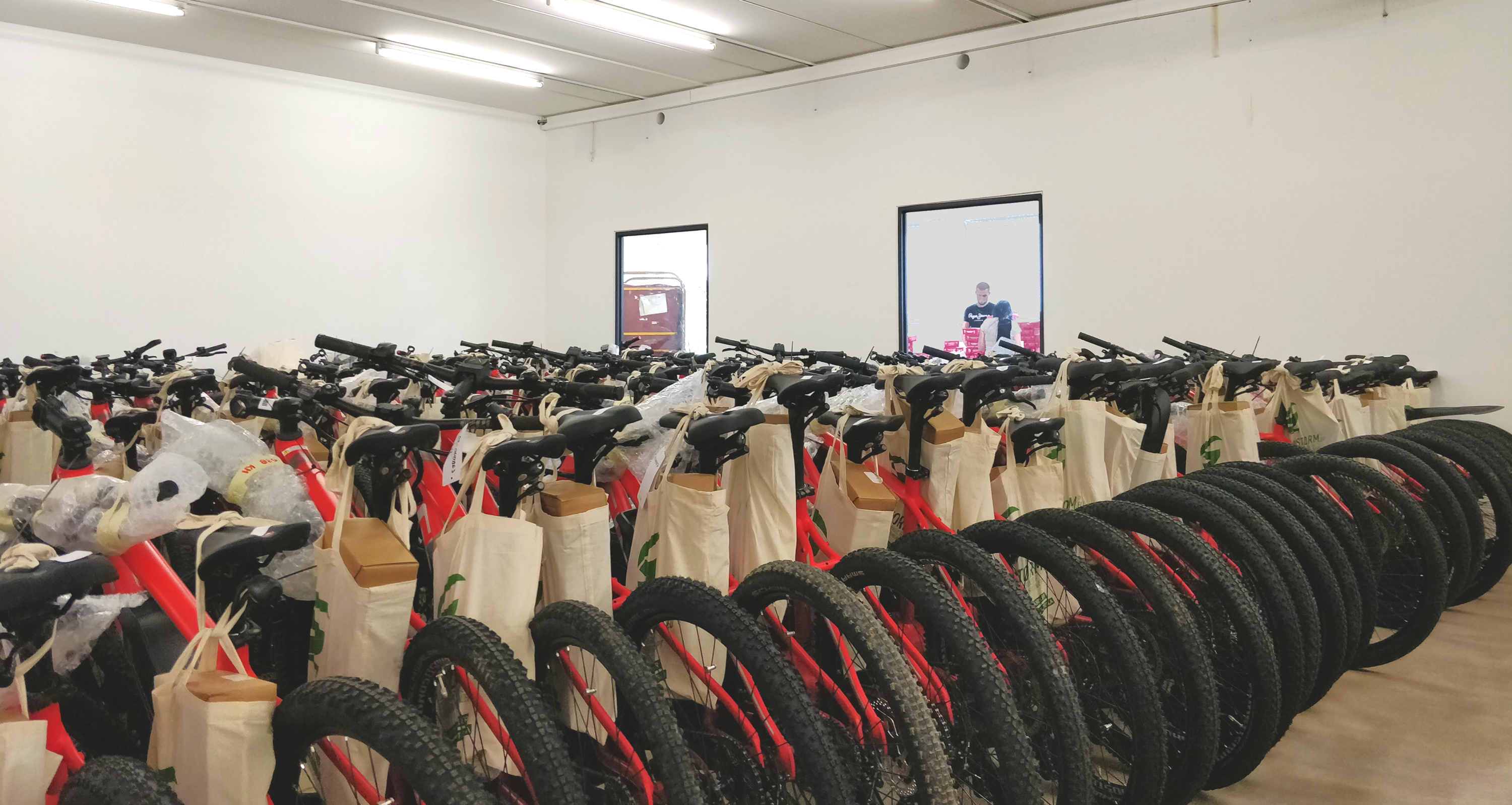 Für die Tiroler Firma Greenstorm werden E-Bikes aufbereitet und gewartet, bevor sie verkauft werden.