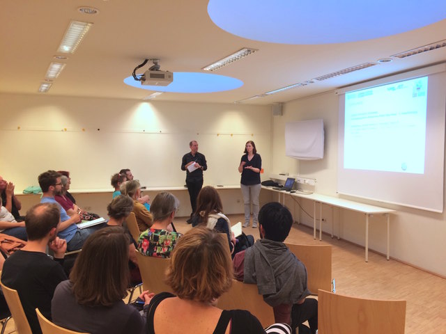 Tanja Tötzer hat das Forschungsprojekt "LiLa4Green" im Seminarraum der Sargfabrik vorgestellt.