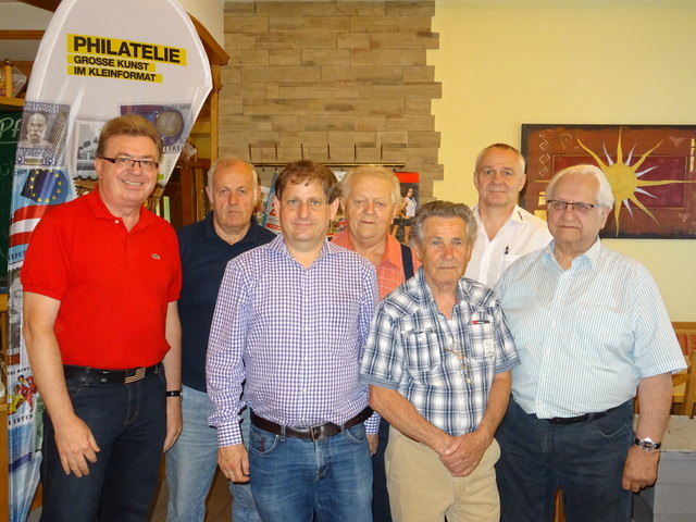 Werner Schöll, Otto Niemandsfreund, Karl Pfneisl, Obmann Johann Eidler, Siegfried Branstätter, Bernhard Adelmann von der Post.Phialathelie AG und Gerhard Geldner.