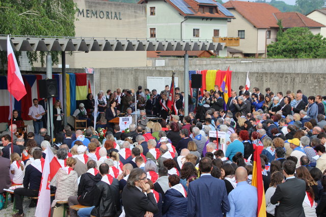 Besucher aus rund 20 Nationen kamen zu den Gedenkfeiern in Gusen.