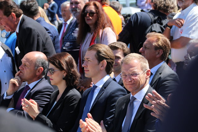 Nationalratspräsident Wolfgang Sobotka, Staatssekretärin Karoline Edtstadler, Bundeskanzler Sebastian Kurz und Landeshauptmann Thomas Stelzer respräsentierten Bundes- und Landesregierung in Mauthausen.