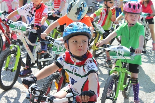 Früh übt sich, wer ein begeisterter Mountainbiker werden will.