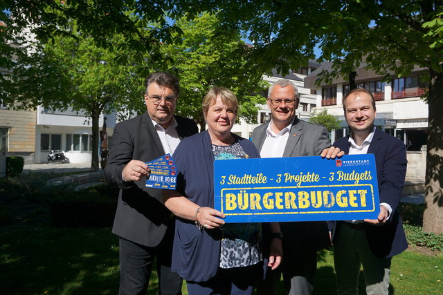 Suchen Ideen für Eisenstadt: Bürgermeister Thomas Steiner mit den Stadtbezirksvorstehern Josef Weidinger, Heidi Hahnekamp und Istvan Deli | Foto: Peter Opitz