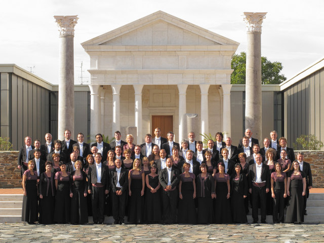 Das Savaria Symphonieorchester spielt in der Pfarrkirche Rohrau. | Foto: Fotó Nábrádi Kicsi