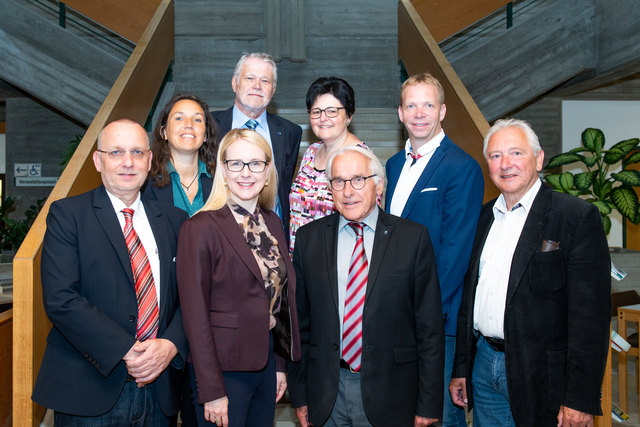 Ministerin Schramböck besucht Bürgermeister Titz. | Foto: Philipp Hartberger