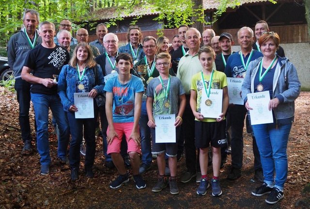 Kostenlose anzeigen frauen die kostenlos sex suchen. Trautmannsdorf an der leitha nette leute kennenlernen. Sankt nikolai im sausal bekanntschaften. Mattersburg treffen mit frauen, Sex anzeigen in Stadtoldendorf