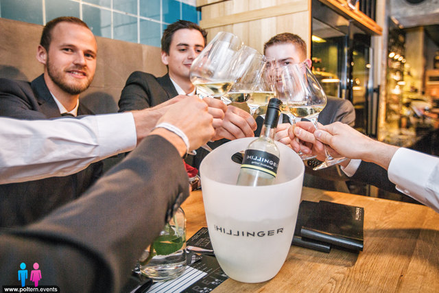 Männer Polterabend im Weingut Leo Hillinger Wineshop & Bar Linz © Kerstin Fuchsjäger