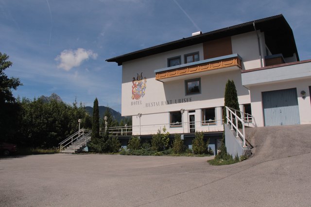 Das ehemailige Hotel Urisee soll in ein Bordell umgebaut werden. Das Bauansuchen liegt inzwischen vor. | Foto: Reichel