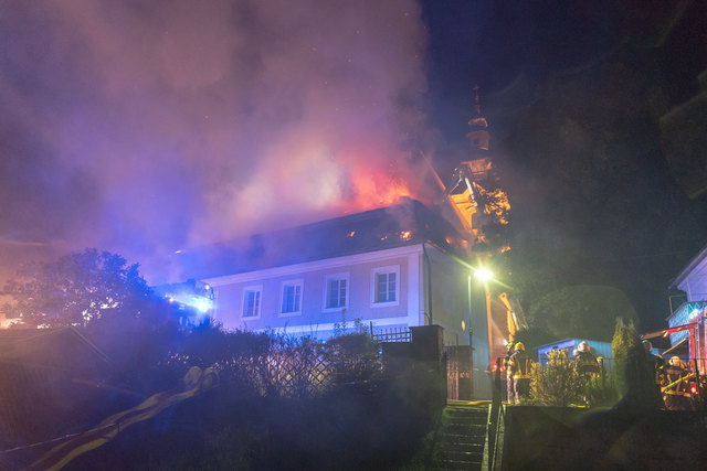 Der Pfarrhof ist nach dem Brand unbewohnbar.