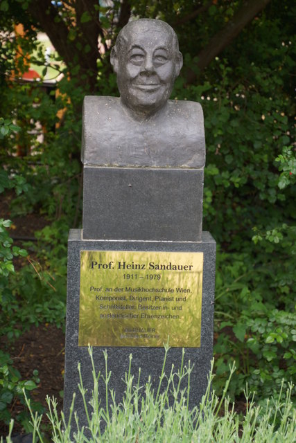 Schubert Park Heinz Sandauer Liesing