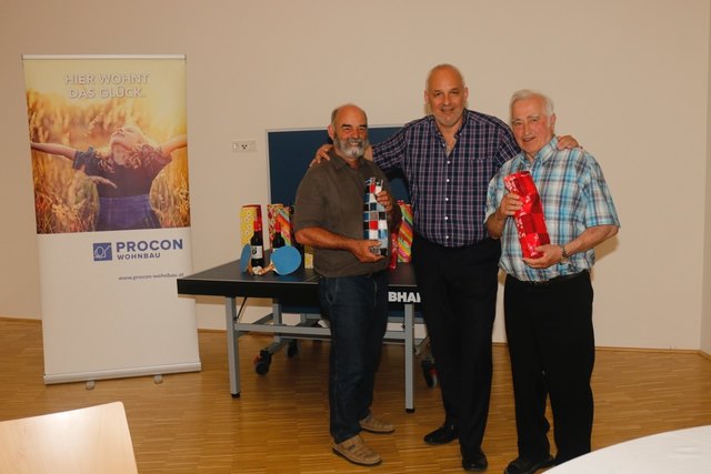 Gründungsmitglied Norbert Tanzer, Sektionsleiter Günter Achleitner und Heinz Rezac(v. l.). | Foto: Union Procon Wohnbau Dietach Sektion Tischtennis