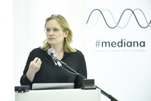 Corinna Milborn auf der #mediana18 | Foto: zoefotografie – www.zoegoldstein.com