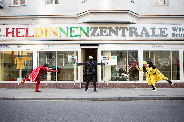 Die ehemalige Kofferzentrale in der Brünner Straße 7 dient als Headquarter für die Superhelden, die mehr Kunst und Kultur nach Floridsdorf bringen wollen. | Foto: Fabio Peissl