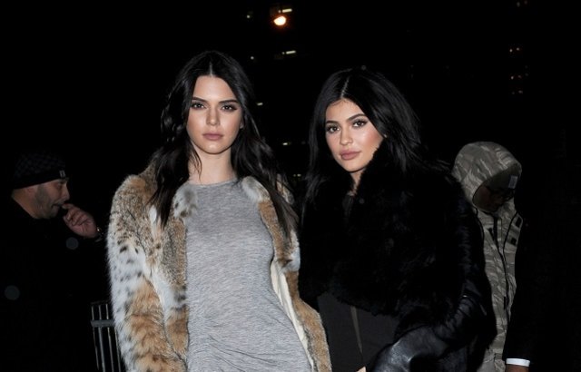 Kylie Jenner sieht wieder ziemlich gut aus nach der Geburt | Foto: NYKC/FAMOUS