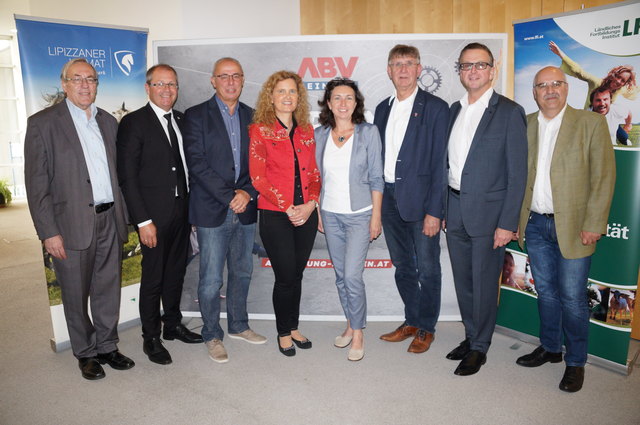 Ernst Meixner, Bernd Osprian, Karl Petinger, Elfriede Pfeifenberger, Sonja Hutter, Engelbert Köppel, Helmut Linhart und Kurt Riemer