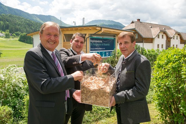 Bürgermeister Lukas Wolte (l.) mit den Geschäftsführern von Glock Energie GmbH Franz Krammer und Josef Korenjak | Foto: Glockwärme/Dieter Arbeiter