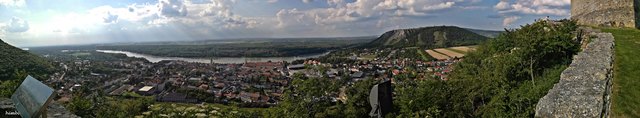 Panormafoto beim Eingang zur Burgruine