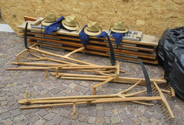 "Werkzeug" der Volkstanzgruppe