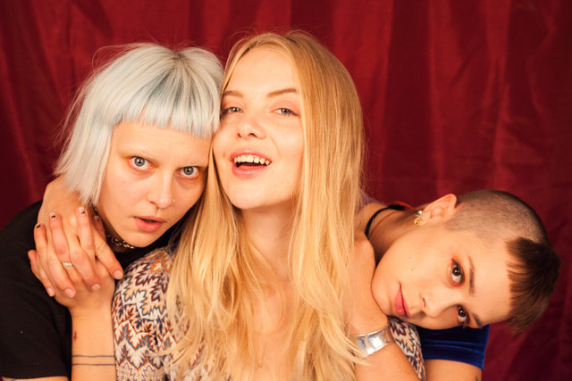 Dream Wife war anfangs nur ein Name eines feministischen Kunstprojekts im Rahmen ihres Studiums an der Brighton University. | Foto: dq-agency.com