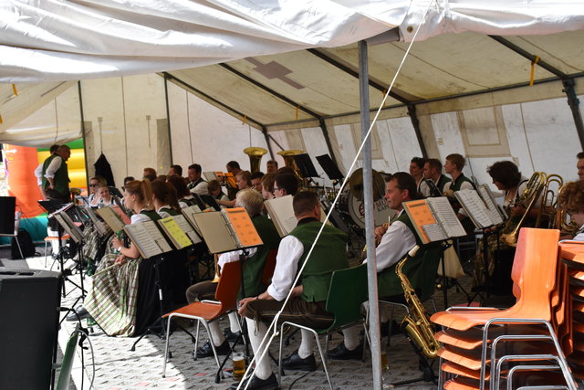 Die richtige musikalische Untermalung sorgte für eine noch ausgelassenere Stimmung.