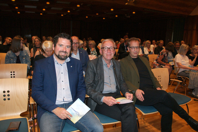 Zeigten sich vom Konzert begeistert: Bgm. Wolfgang Jörg, GR Herbert Mayer und Vizebgm. Peter Vöhl (v. re.).