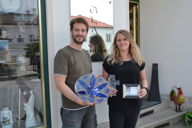 Mitmachen und gewinnen: Sylvia Punz und Thomas Hofstätter stellen drei tolle Preise für unsere Leser zur Verfügung.