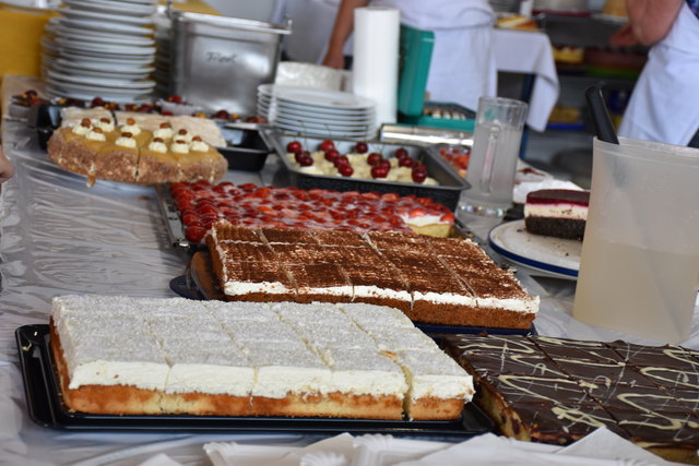 Selbst beim Kuchenbuffet blieben keine Wünsche offen.