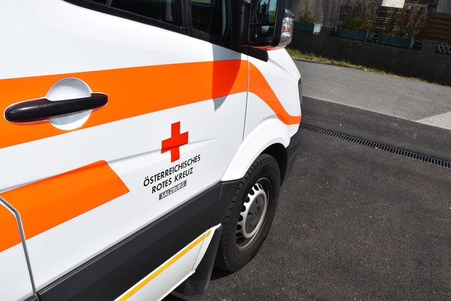 Transportdienste sind eine der wichtigsten Aufgaben des Roten Kreuz.