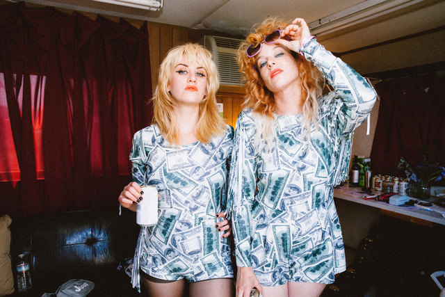 Deap Vally aus Kalifornien haben sich bei einem Strickkurs kennengelernt und machen nun Musik die zwischen Punk und Funk liegt. | Foto: privat
