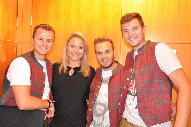 Die Fetzig´n Tiroler (Johannes, Dominik, Marcel) mit Nicci Schubert - Teilnehmer