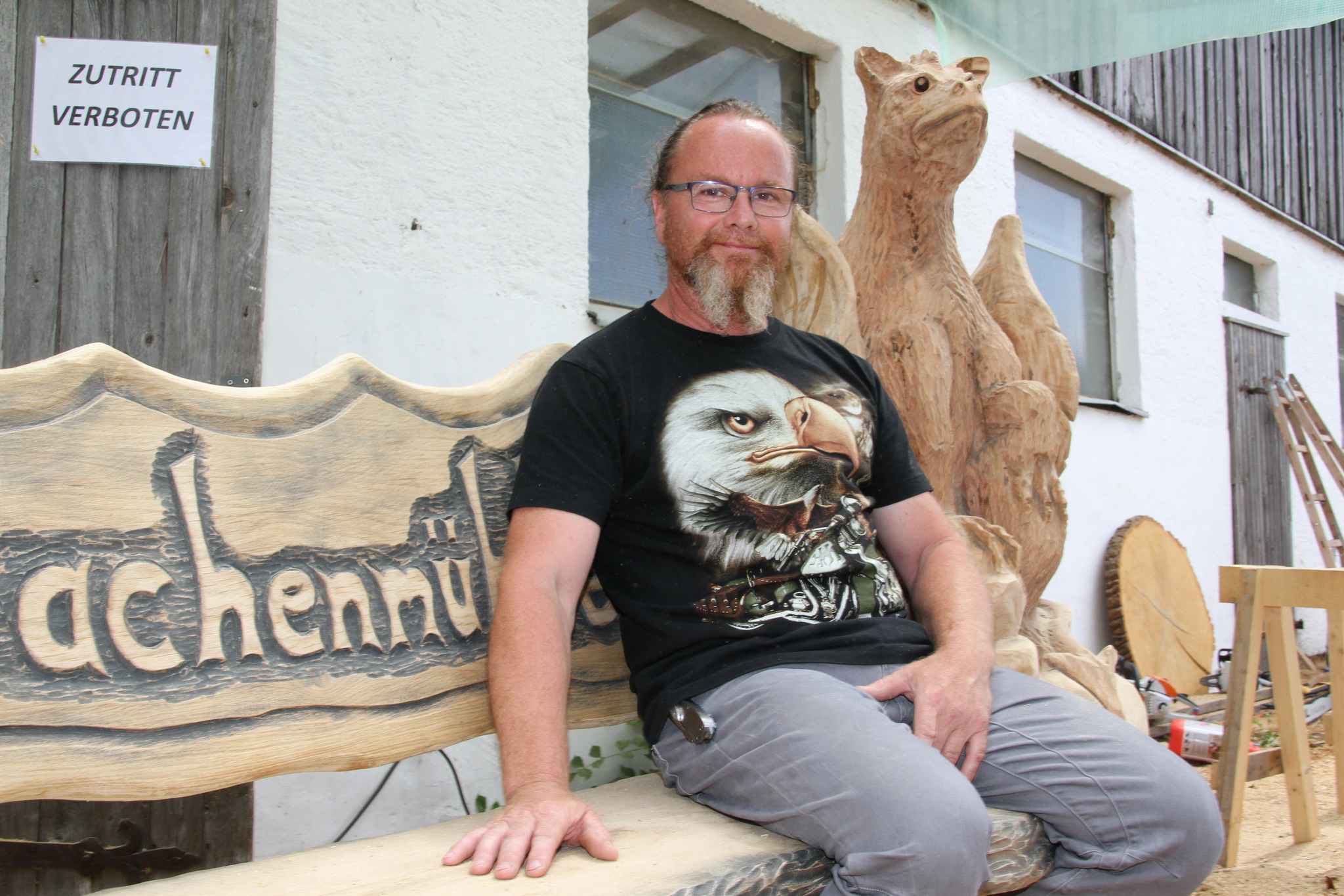 Es treffen sich Menschen unterschiedlicher Altersgruppen und Hintergrnde. Das Vereinsleben hebt Barrieren auf und verbindet Menschen, die Vereinsbroschre rockmartonline.comn bei Salzburg by Hochradl - issuu