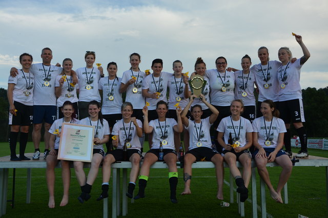 Sie sind Meister: die Fußballdamen des DFC Ottendorf holten sich den Meistertitel in der Steirischen Frauenfußball Landesliga.