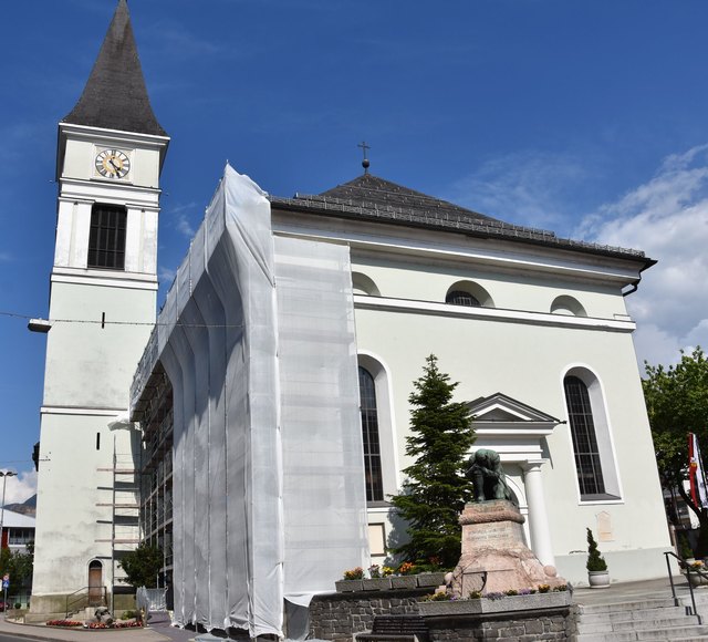 Am 4. Juni starteten die Renovierungsarbeiten an der Wörgler Pfarrkirche.