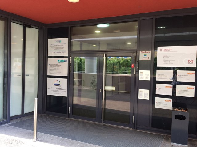 Das Primärversorgungszentrum in der Zschokkegasse soll laut einem Bericht in "Die Presse" vor dem Aus stehen.