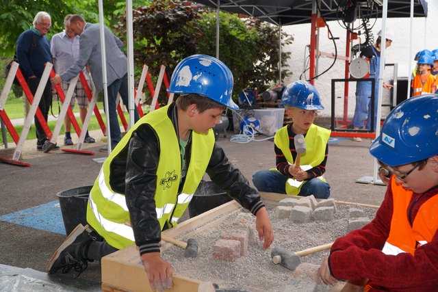 Die "Erlebniswelt Baustelle" fand zum dritten Mal im Bezirk Reutte statt.