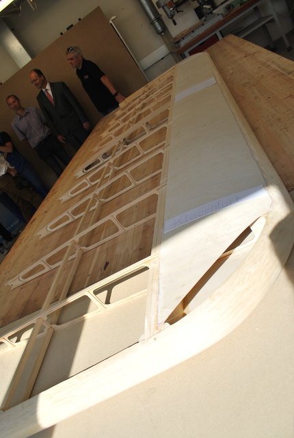 Die im heurigen Schuljahr an der HTL 1 Lastenstraße gefertigte Höhenflosse