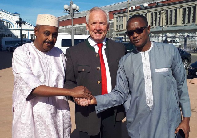 Gerhard Dörfler (Mitte) mit Experten aus Afrika. Bei der Konferenz standen Entwicklungs-Themen im Vordergrund | Foto: KK
