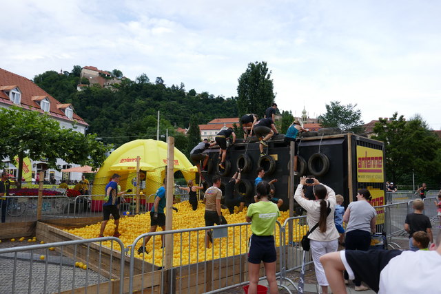 Soundkistn, Hindernis am Mariahilferplatz, Grazathlon 2018