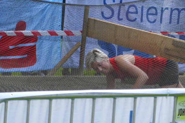 WAND$ PLUS PANIER, Hindernis im Grazer Augartenpark beim Grazathlon 2018