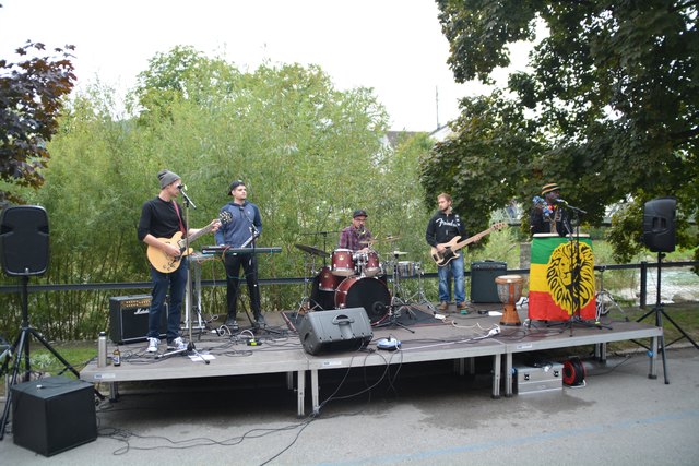 Tolles Konzert beim Hiabstla: Die Rastatronics begeisterten das Publikum beim Herbstfest am Scheibbser Erlaufufer.