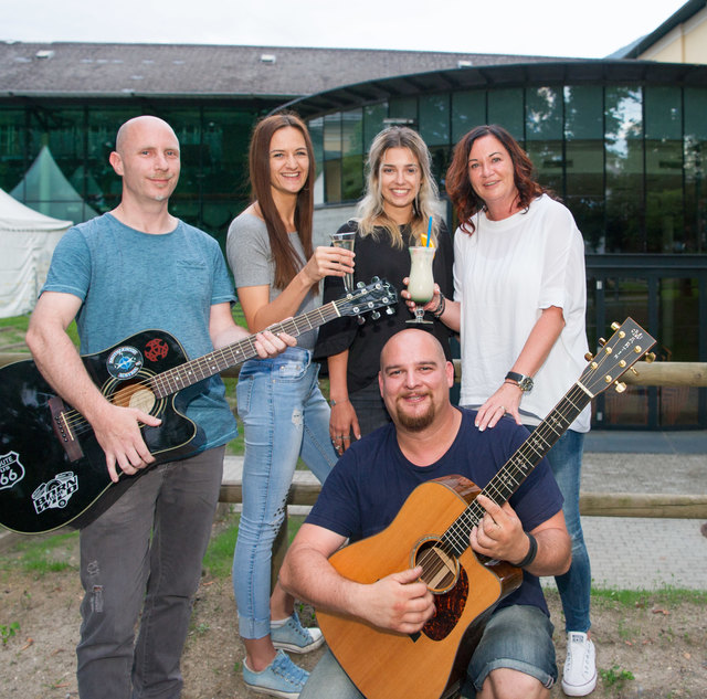 Geburtstagsfeier mit Rainer Spieler, Isabella Primik, Tanja Pogoriutschnig, Michaela Ibounig und Markus Pucher | Foto: Arbeiter