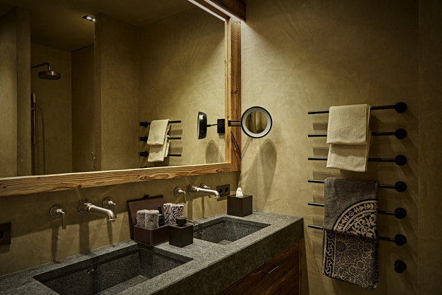 Im Chalet 1551 in Lech finden sich Stoffe aus der Ulrichsberger Leinenmanufaktur wieder. | Foto: Foto: chalet1551.com