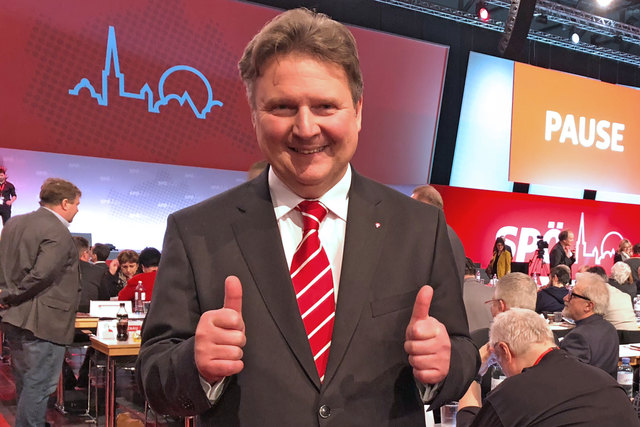 Neo-Bürgermeister Michael Ludwig stellte sich Fragen zur FPÖ und ÖVP, den dringenden Zielen in Wien und die generelle Richtung seiner Politik. | Foto: Kautzky