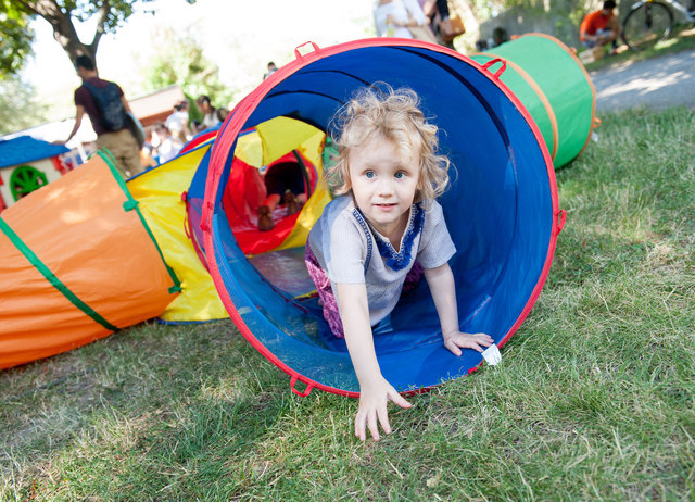 Unterhaltung im Sommer: In ganz Wien findet das Ferienspiel statt. Auch in Ottakring können sich die Kleinen austoben. | Foto: Barbara Mair