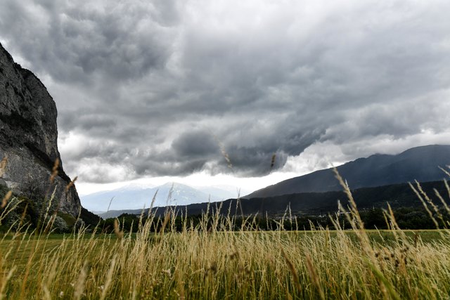 WETTERBILDER VOR DEM REGEN in ZIRL | Foto: zeitungsfoto.at