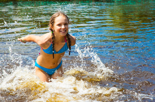 Der Sprung ins kühle Nass inmitten der unberührten Natur ist im Mühlviertel möglich. Die Wasserqualität ist gut.
