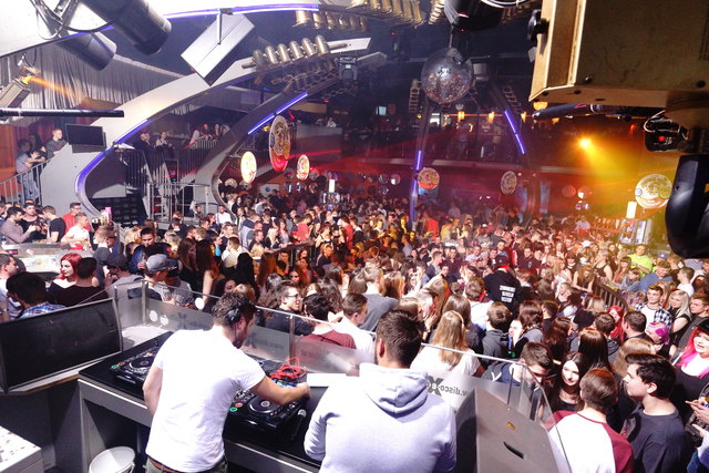 Das Nightlife am St. Ilgener Kirtag 2018 steht ganz im Zeichen der Discothek Excalibur.